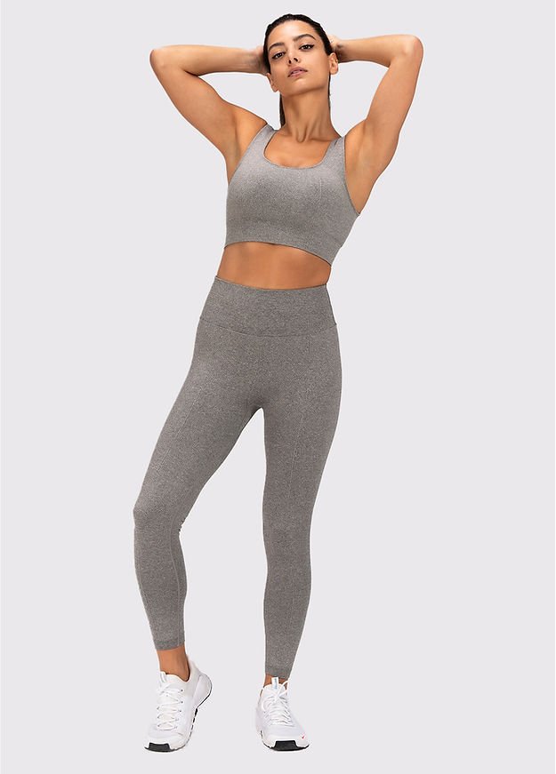 Fits You All Shape Valued Set